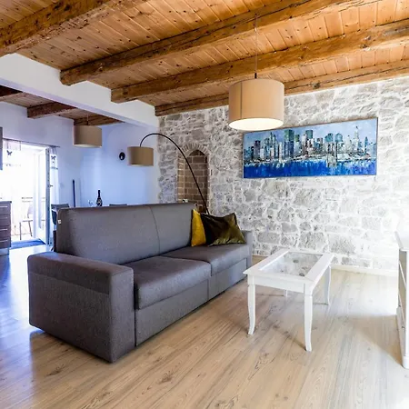 아파트 Pod Voltom - Seaview Balcony