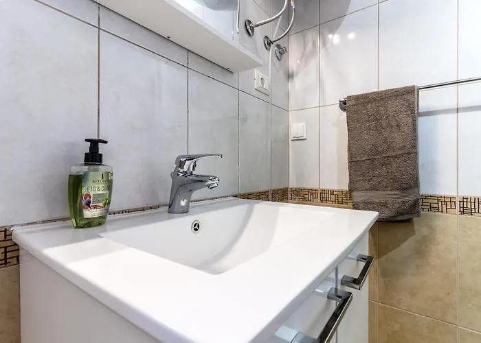 Pod Voltom - Seaview Balcony * Orsera