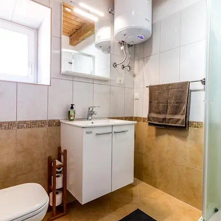 Apartment Pod Voltom - Seaview Balcony *